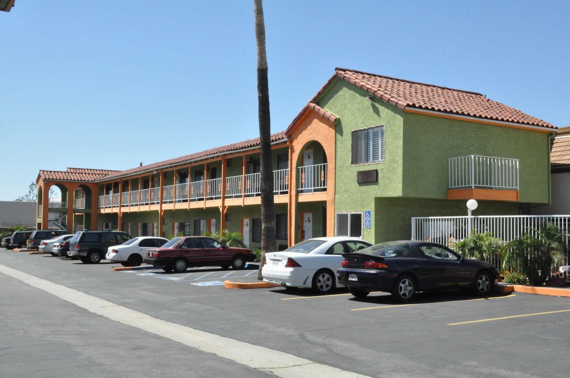 Big A Motel Orange Exterior photo